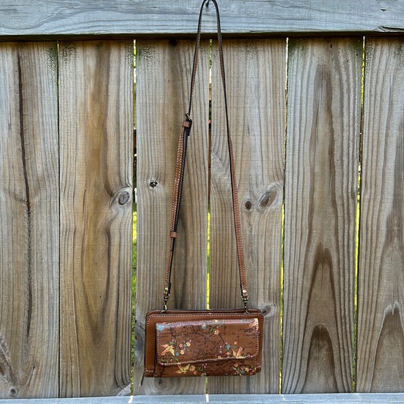 Patricia Nash Bags Patricia Nash Azario Leather Crossbody Organizer Walletfloral Map Poshmark